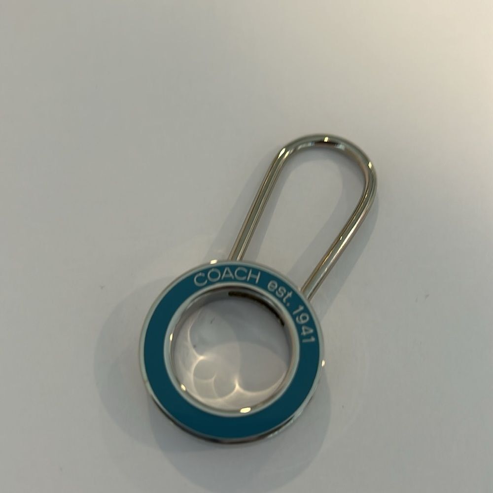 NWOT COACH Vintage Sky Blue Enamel Pinch Lock Locket Keychain FOB Purse Charm - Picture 2 of 6
